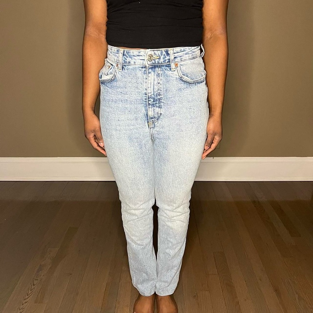 Straight Zara Light Wash Jeans